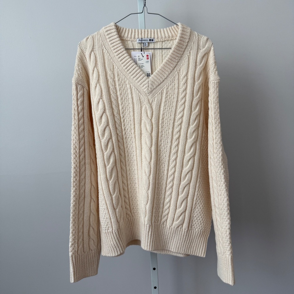 JJW‎ Anderson x Uniqlo sz Mens (L) Womens (XL) Unisex Sweater Tennis Prep Preppy